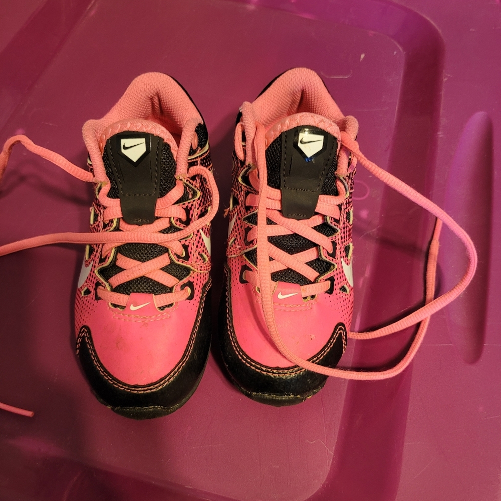 Toddler girls softball cleats size 10